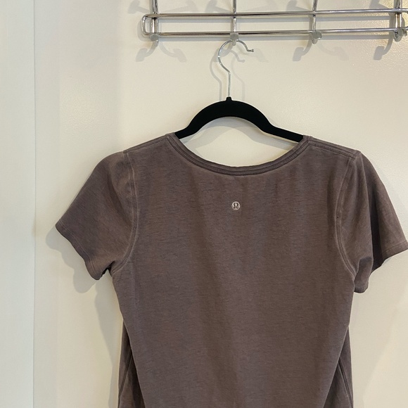 TWO Lululemon Love Crewneck T-shirt's - Picture 9 of 9